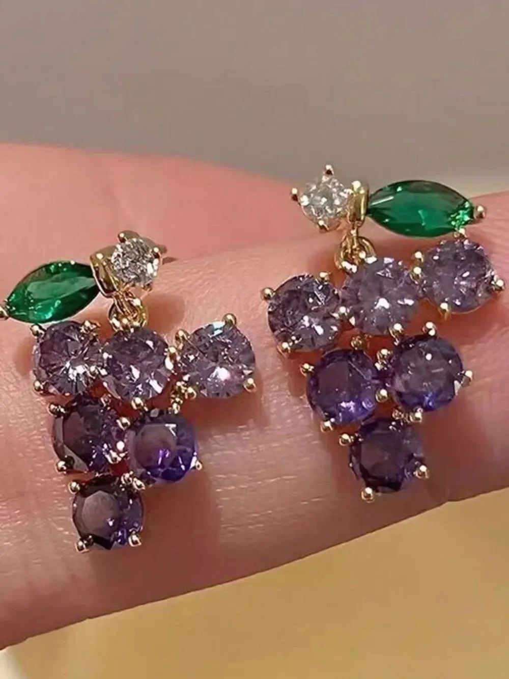 Grape stud earrings R780 - Picture 1 of 3